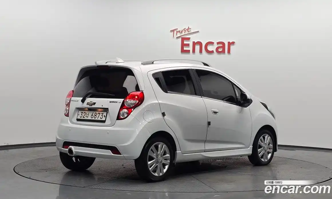 Chevrolet Spark 2014 1.0 гидро в Москве № 1246962, фото 2