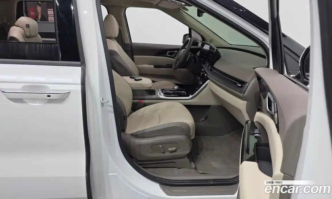 Kia Canival 2022 2.2 Автомат в Москве № 1248336, фото 11