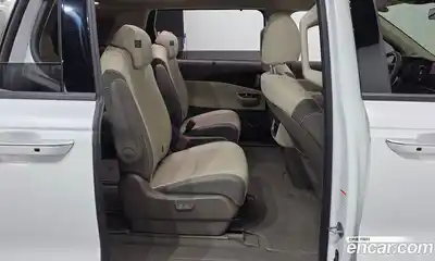 Kia Canival 2022 2.2 Автомат в Москве № 1248336, миниатюра 12