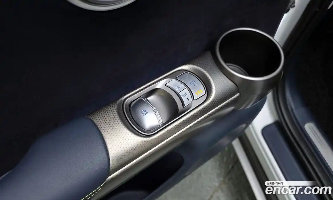 Genesis GV60 2021 0.1 Автомат в Москве № 1248407, фото 18