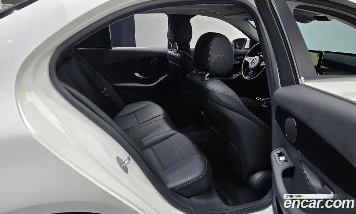 Mercedes-Benz C-Class 2017 2.0 гидро в Москве № 1248928, фото 12