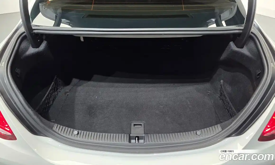 Mercedes-Benz C-Class 2017 2.0 гидро в Москве № 1248928, фото 20