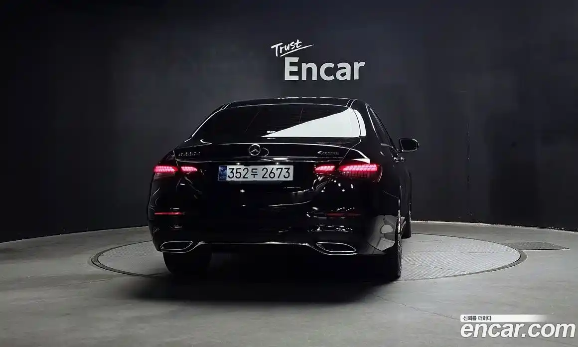 Mercedes-Benz E-Class 2021 1.9 гидро в Москве, фото 4