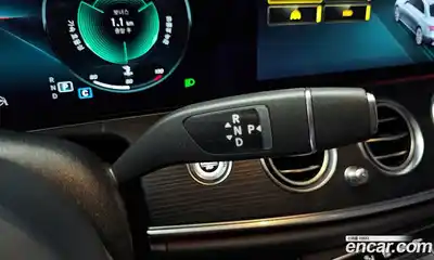Mercedes-Benz E-Class 2021 1.9 гидро в Москве, миниатюра 9