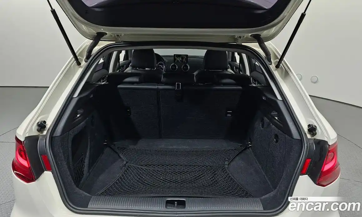 Audi A3 2015 2.0 гидро в Москве № 1249540, фото 20