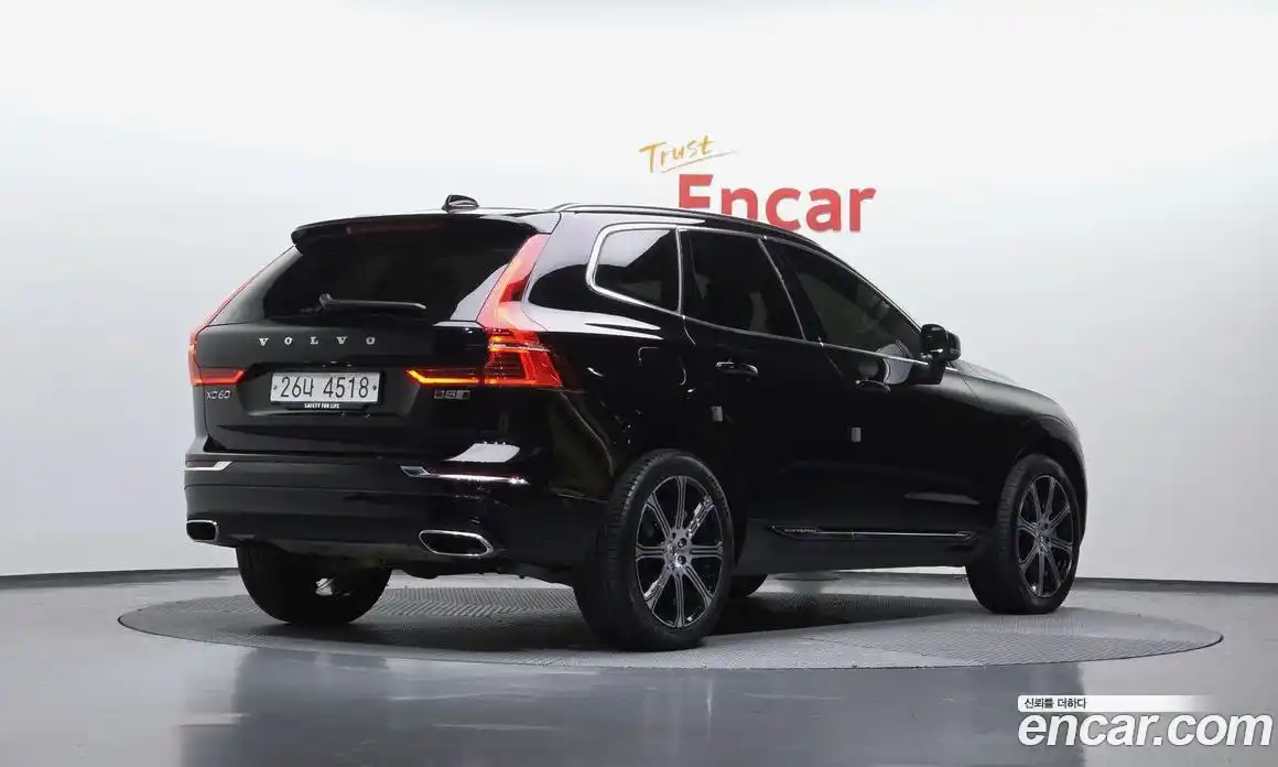Volvo XC60 2019 2.0 гидро в Москве № 1249995, фото 1