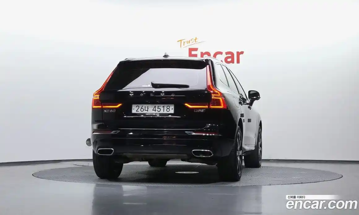 Volvo XC60 2019 2.0 гидро в Москве № 1249995, фото 3