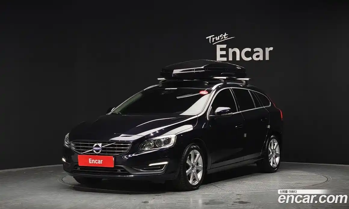 Volvo V60 2016 2.0 гидро в Москве № 1250052, фото 1
