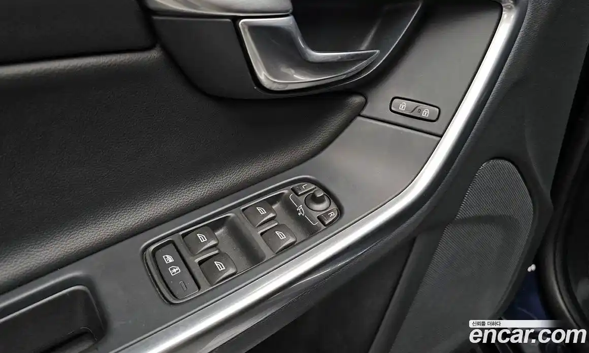 Volvo V60 2016 2.0 гидро в Москве № 1250052, фото 16