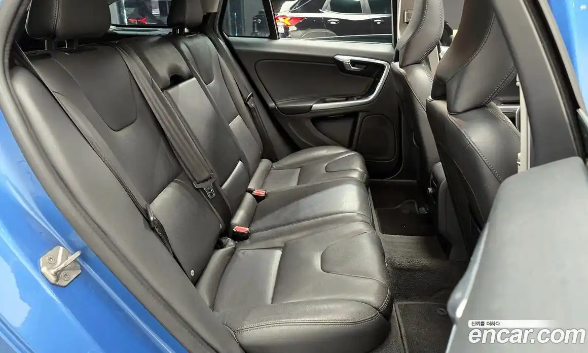 Volvo V60 2015 2.0 гидро в Москве № 1250063, фото 12