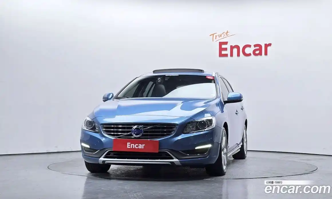 Volvo V60 2015 2.0 гидро в Москве № 1250063, фото 3