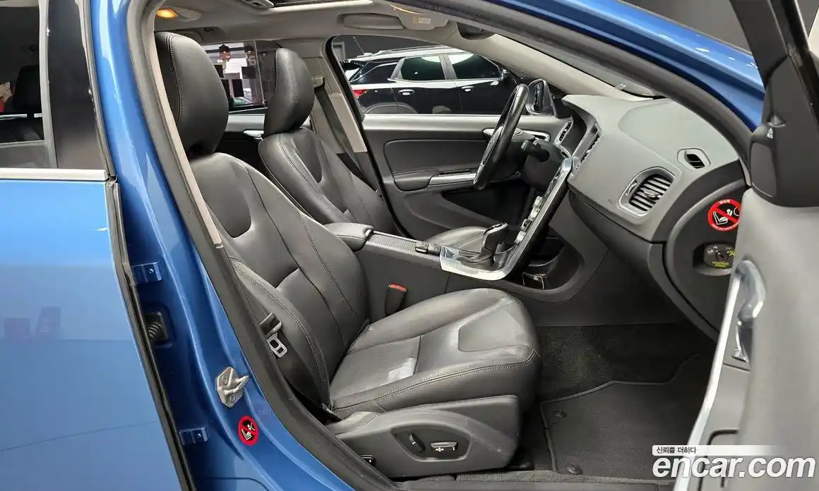 Volvo V60 2015 2.0 гидро в Москве № 1250063, фото 10