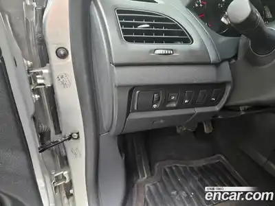 Renault SM3 2010 1.6 гидро в Москве № 1250525, миниатюра 6