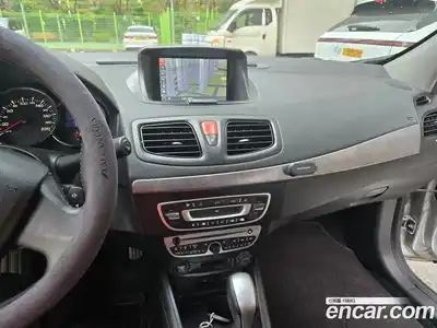 Renault SM3 2010 1.6 гидро в Москве № 1250525, миниатюра 8