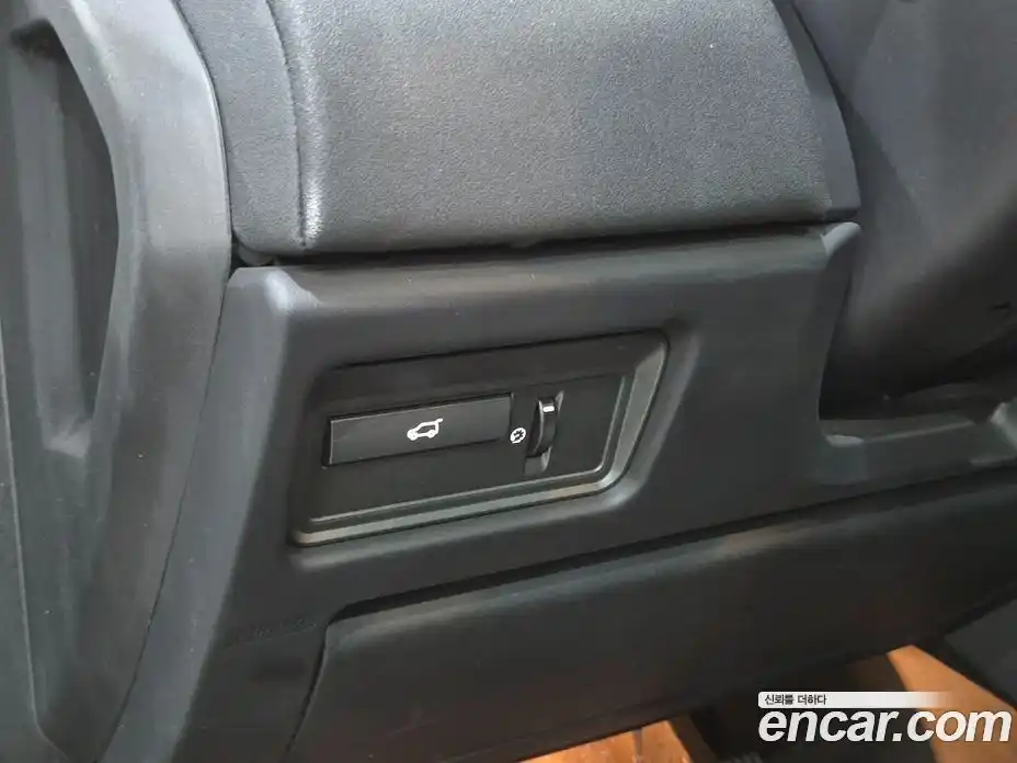 Land Rover Range-Rover Evoque 2015 2.2 гидро в Москве № 1250602, фото 14