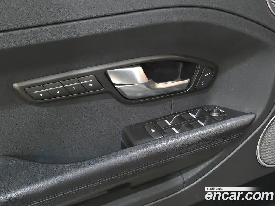 Land Rover Range-Rover Evoque 2015 2.2 гидро в Москве № 1250602, фото 15
