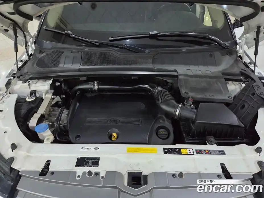 Land Rover Range-Rover Evoque 2015 2.2 гидро в Москве № 1250602, фото 18