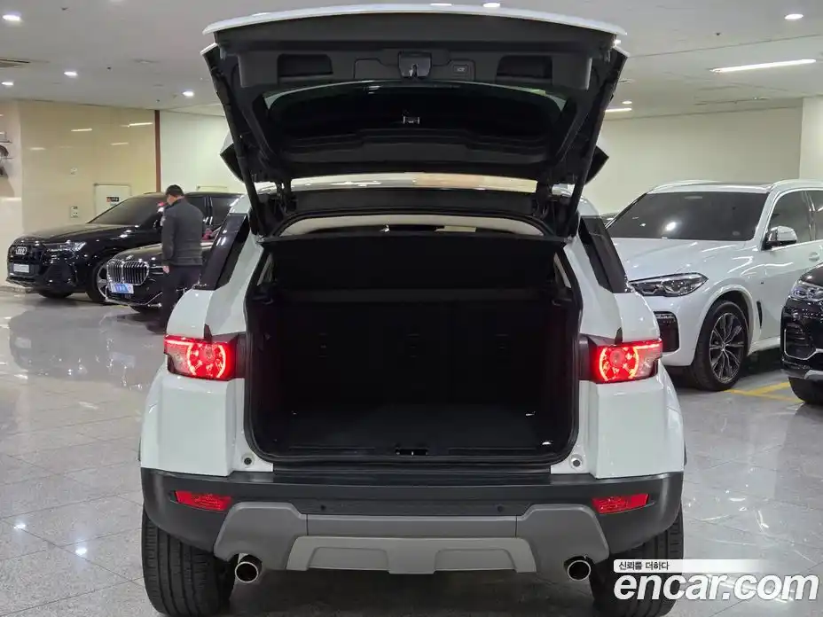 Land Rover Range-Rover Evoque 2015 2.2 гидро в Москве № 1250602, фото 19