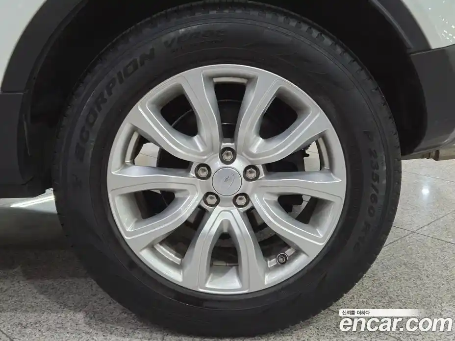 Land Rover Range-Rover Evoque 2015 2.2 гидро в Москве № 1250602, фото 20