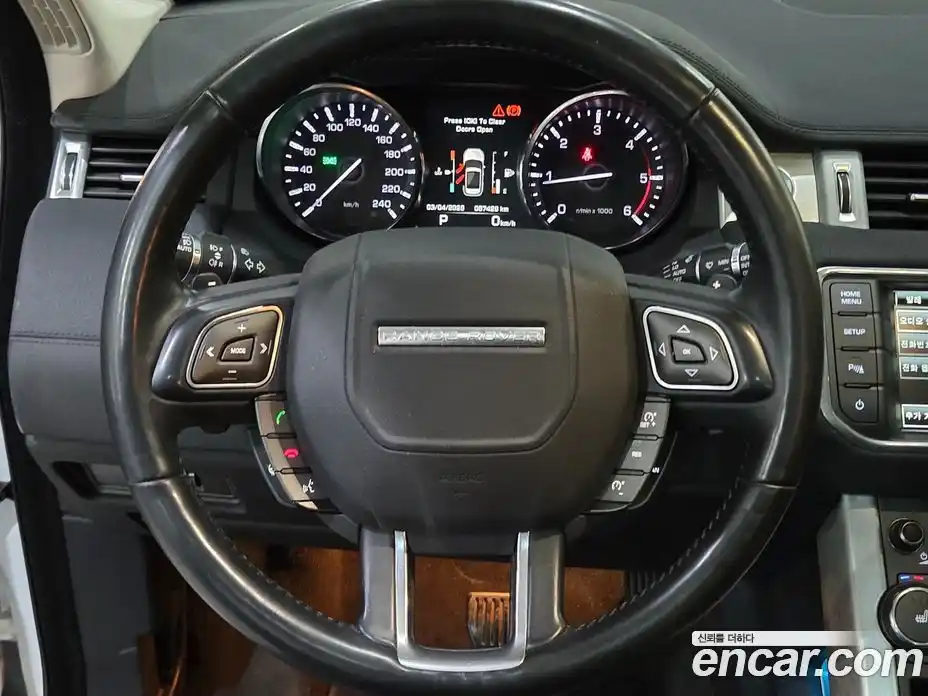 Land Rover Range-Rover Evoque 2015 2.2 гидро в Москве № 1250602, фото 9