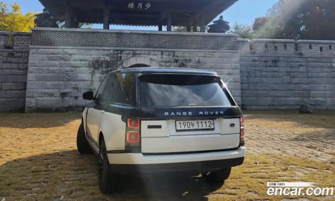 Land Rover Range-Rover 2016 4.4 гидро в Москве № 1250670, фото 7