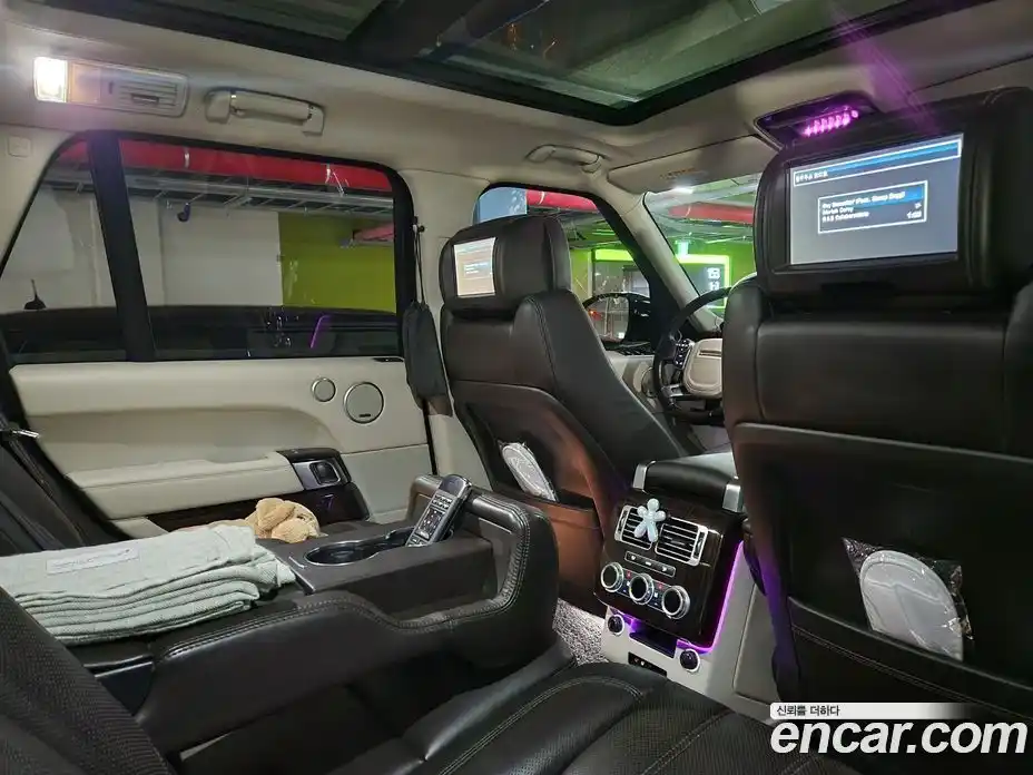Land Rover Range-Rover 2016 4.4 гидро в Москве № 1250670, фото 9