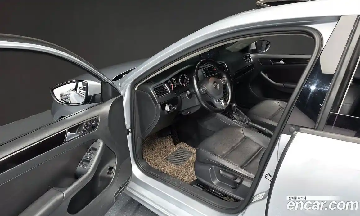 Volkswagen Jetta 2013 2.0 гидро в Москве № 1251450, фото 10