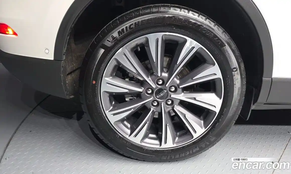 Lincoln Corsair 2021 2.0 гидро в Москве № 1253097, фото 5