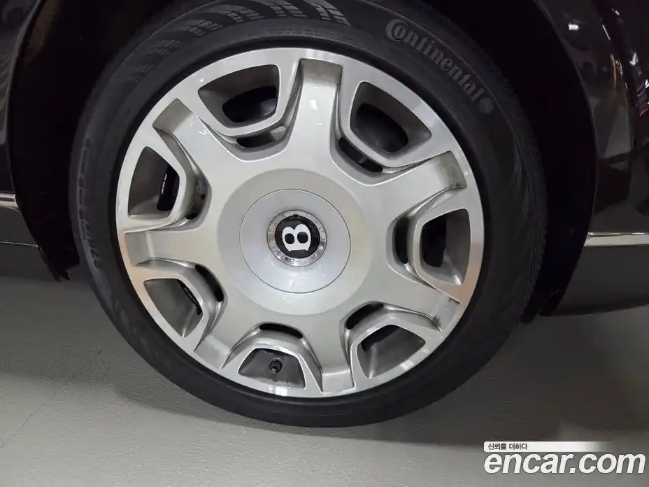 Bentley Flying Spur 2011 6.0 гидро в Москве № 1253753, фото 11