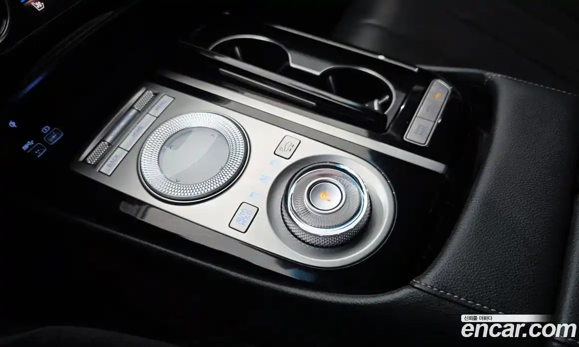 Genesis G80 2020 2.5 Автомат в Москве № 1278347, фото 9