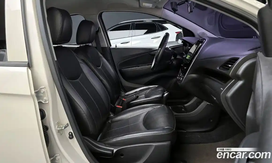 Chevrolet Spark 2016 1.0 гидро в Москве, фото 10