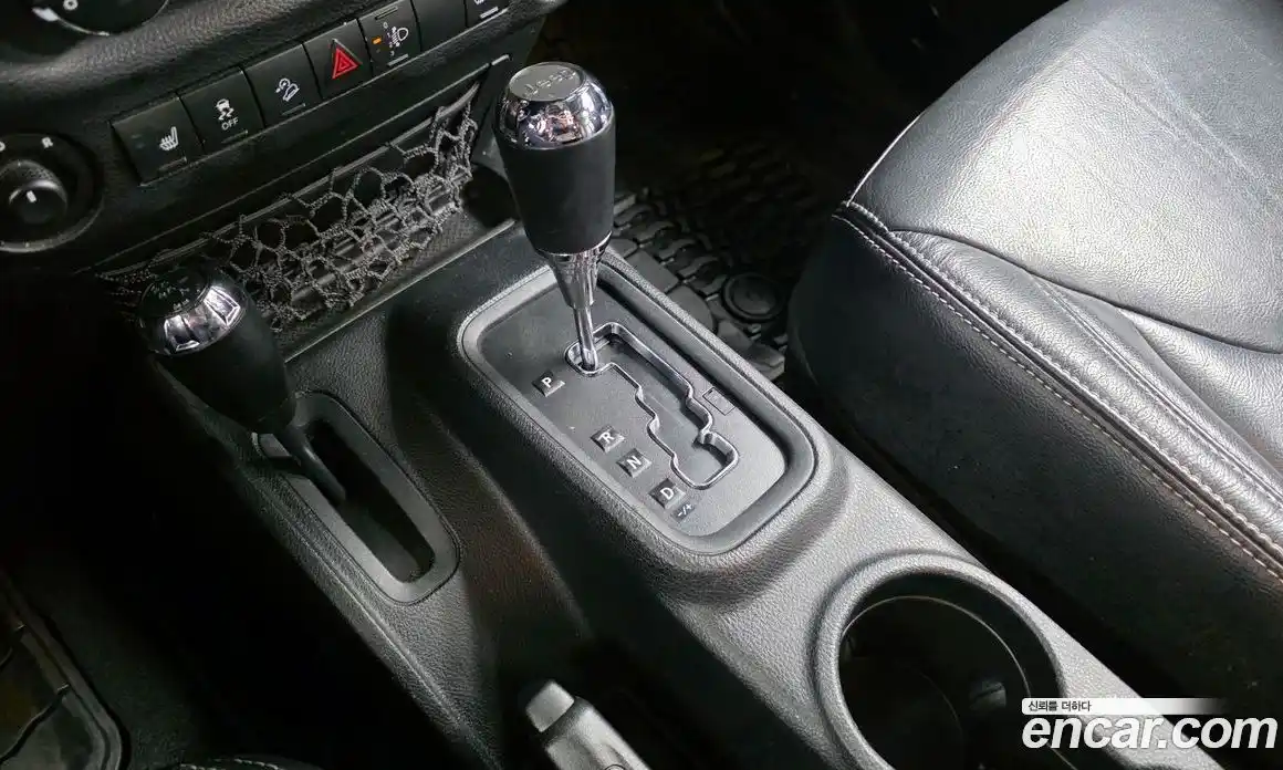 Jeep Wrangler 2016 3.6 гидро в Москве № 1279661, фото 9