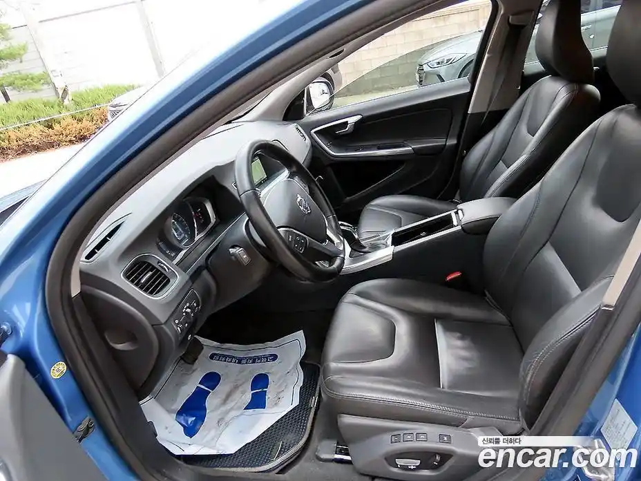 Volvo V60 2016 2.0 гидро в Москве № 1280500, фото 5
