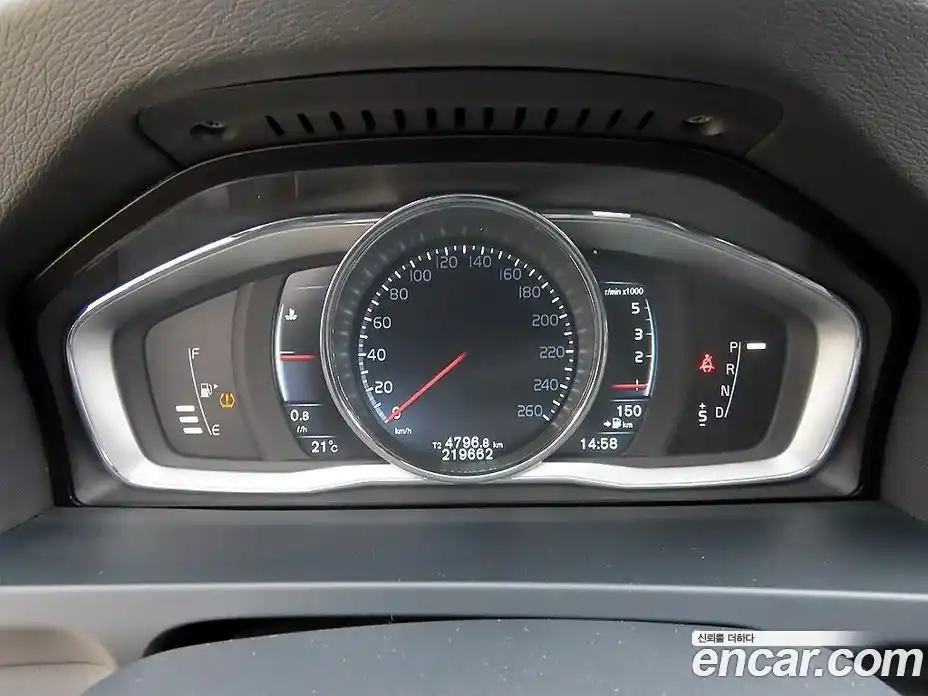Volvo V60 2016 2.0 гидро в Москве № 1280500, фото 9