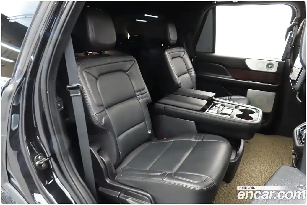 Lincoln Navigator 2021 3.5 гидро в Москве № 1283071, фото 13