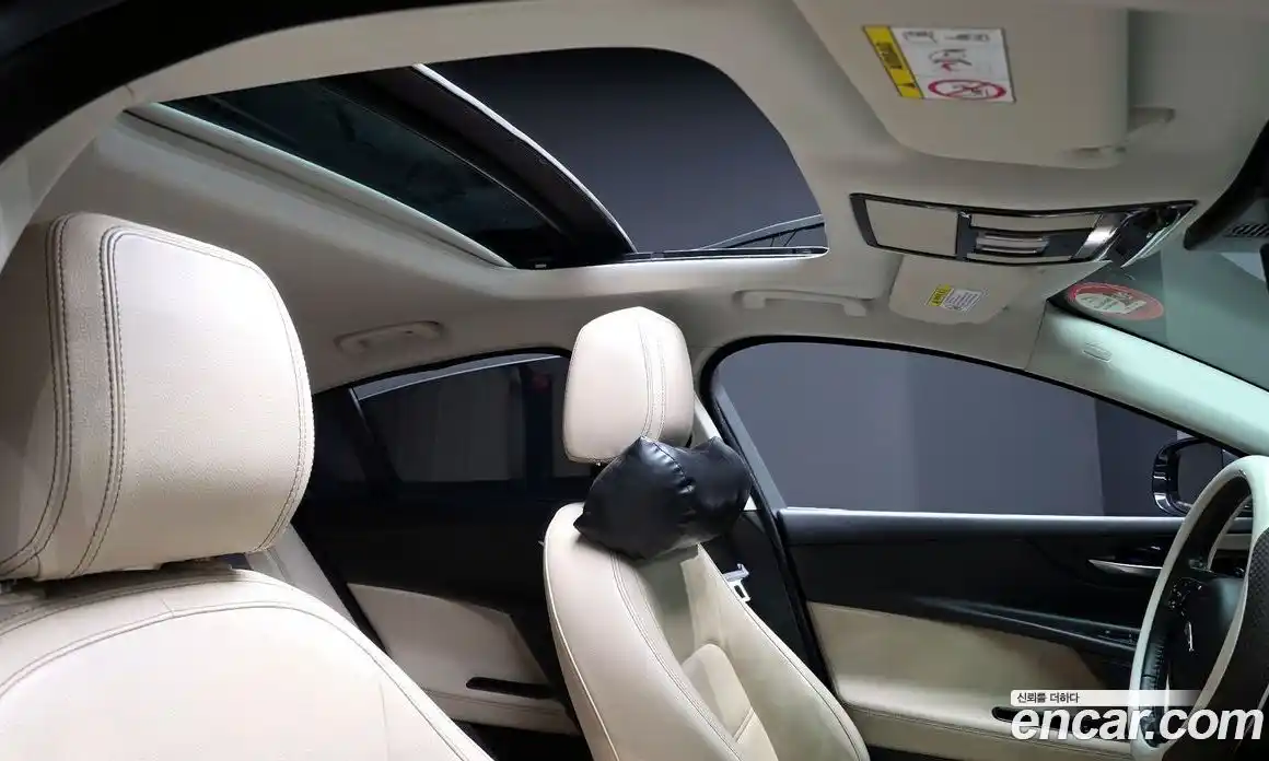 Jaguar XE 2017 2.0 гидро в Москве № 1283510, фото 20