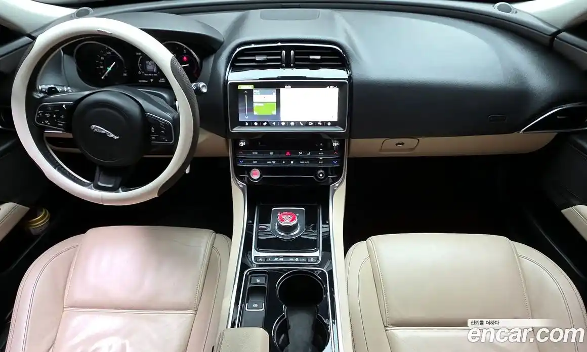 Jaguar XE 2017 2.0 гидро в Москве № 1283510, фото 7