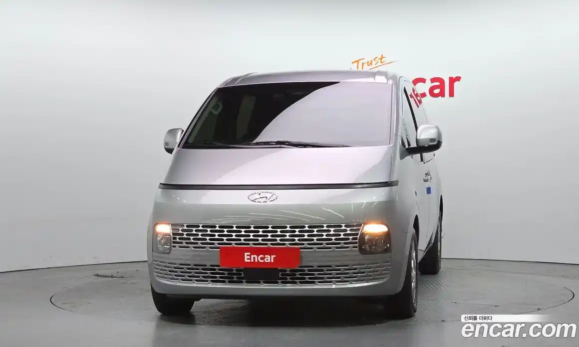 Hyundai Staria 2024 2.2 гидро в Москве № 1288396, фото 3