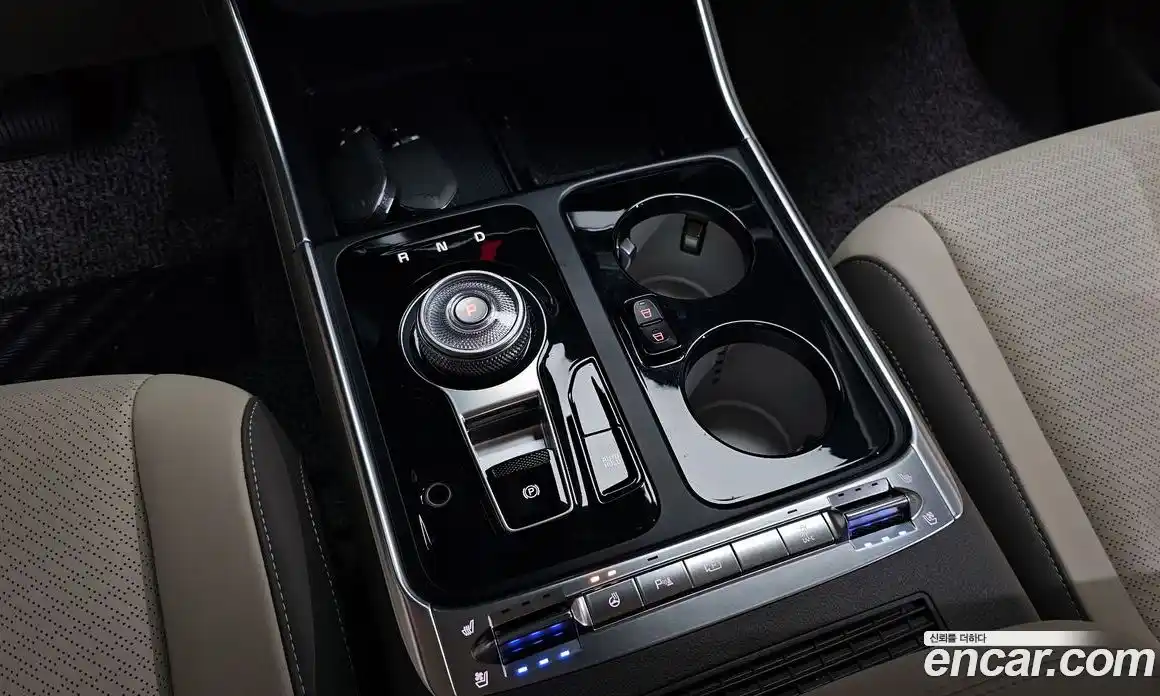 Kia Canival 2025 1.6 Автомат в Москве № 1288784, фото 8