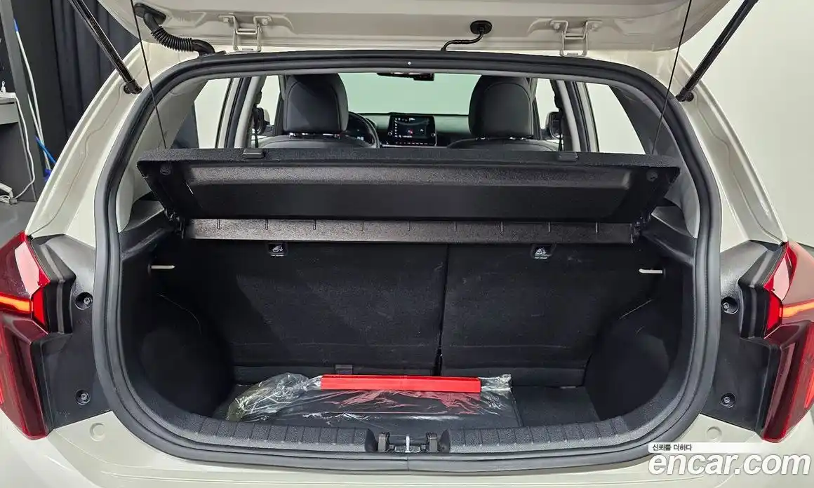 Kia Morning 2023 1.0 Автомат в Москве № 1288833, фото 20