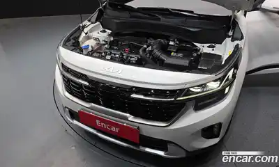 Kia Seltos 2022 1.6 гидро в Москве № 1288898, миниатюра 6