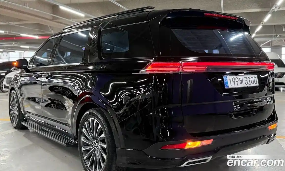 Kia Canival 2023 3.5 Автомат в Москве № 1289011, фото 6