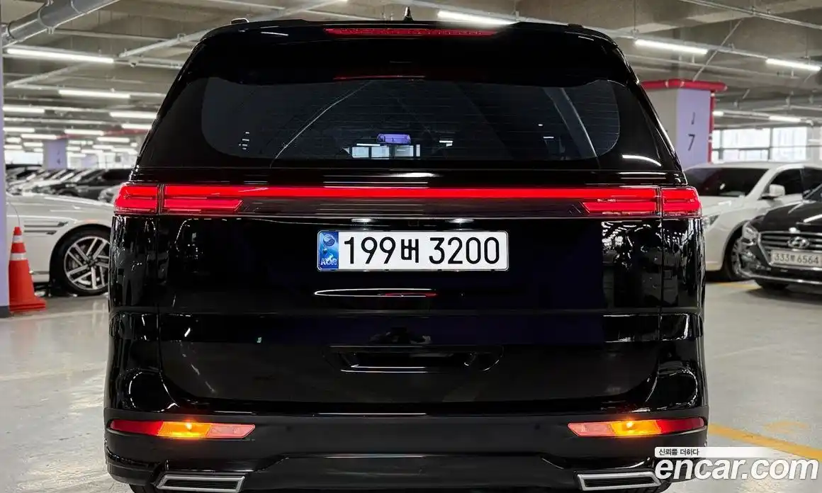 Kia Canival 2023 3.5 Автомат в Москве № 1289011, фото 7