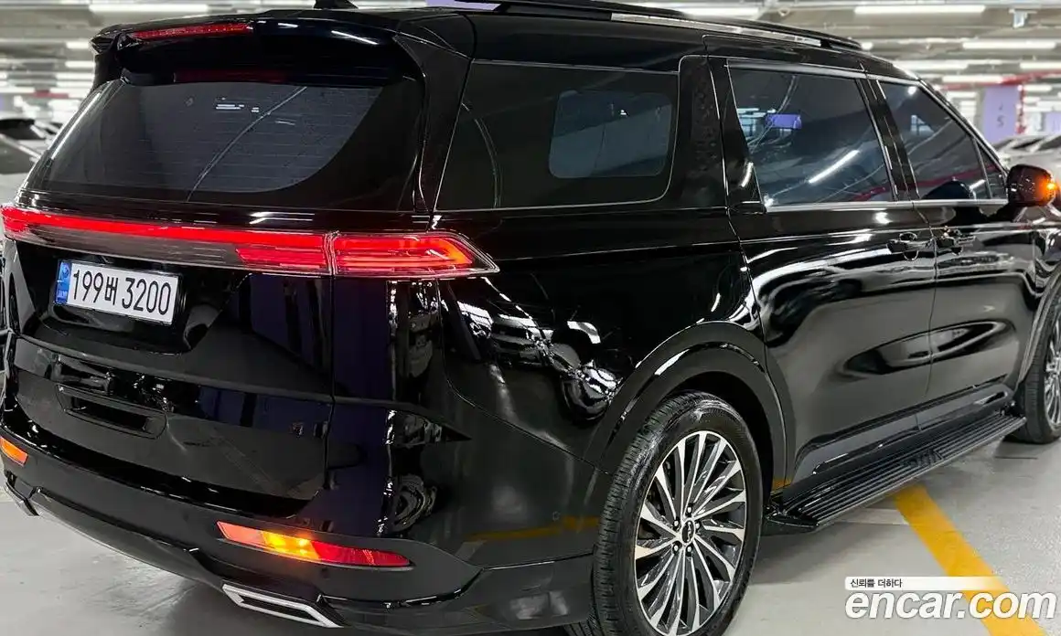 Kia Canival 2023 3.5 Автомат в Москве № 1289011, фото 8