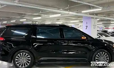 Kia Canival 2023 3.5 Автомат в Москве № 1289011, миниатюра 9