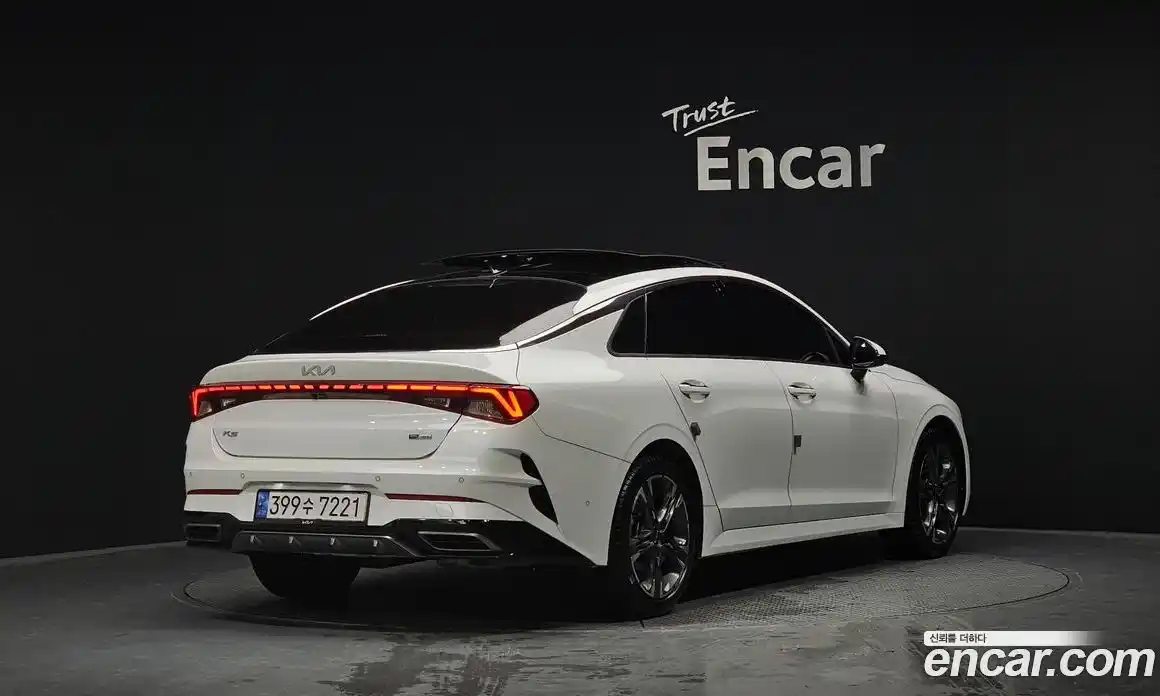 Kia K5 2022 2.0 Автомат в Москве № 1289054, фото 2