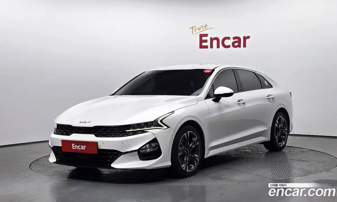 Kia K5 2023 1.6 Автомат в Москве № 1289057, фото 1