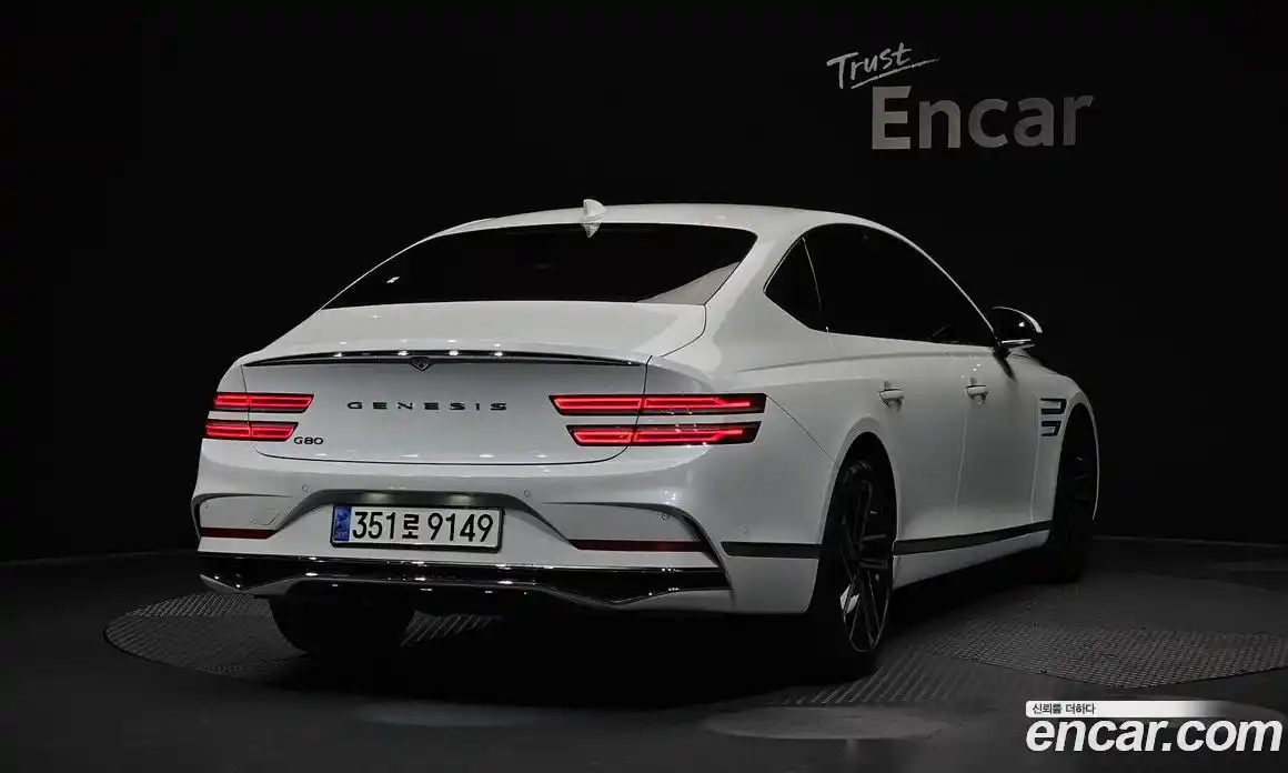 Genesis G80 2024 2.5 Автомат в Москве № 1289093, фото 2