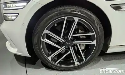 Genesis G80 2024 2.5 Автомат в Москве № 1289093, миниатюра 5