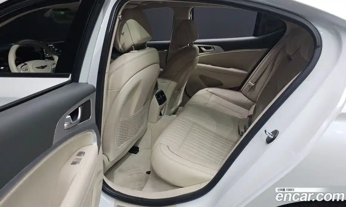 Genesis G70 2021 3.3 Автомат в Москве № 1289130, фото 11